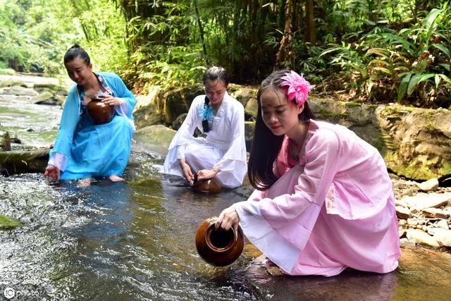 七夕節農村的家里還韌針，烙“七巧餅”么？你們那里“七夕”都有什么風(fēng)俗習慣？